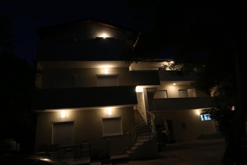 Novalja Inn 2 Экстерьер фото