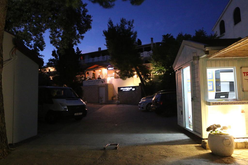 Novalja Inn 2 Экстерьер фото