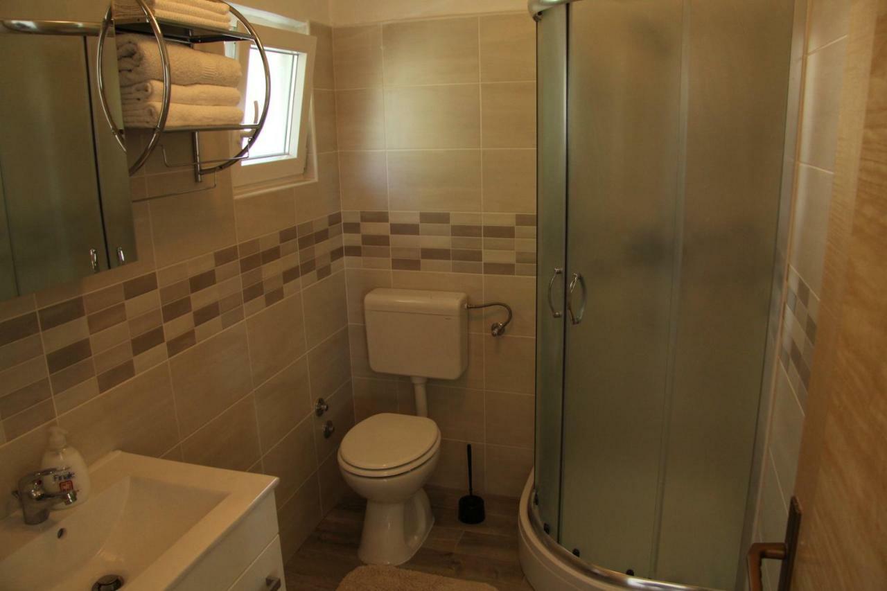 Novalja Inn 2 Экстерьер фото