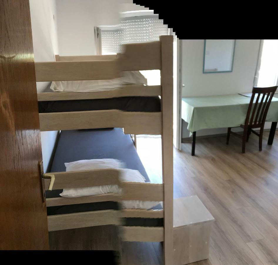 Novalja Inn 2 Экстерьер фото